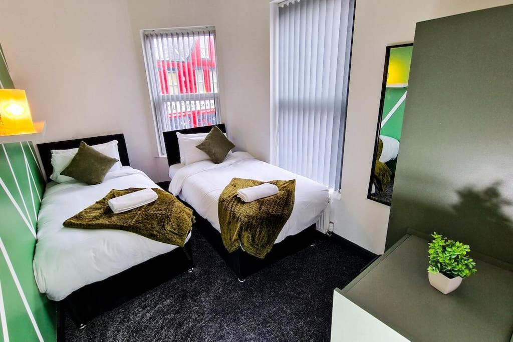 Ferienwohnung Beautiful Flat On Breck Road Liverpool Exterior foto